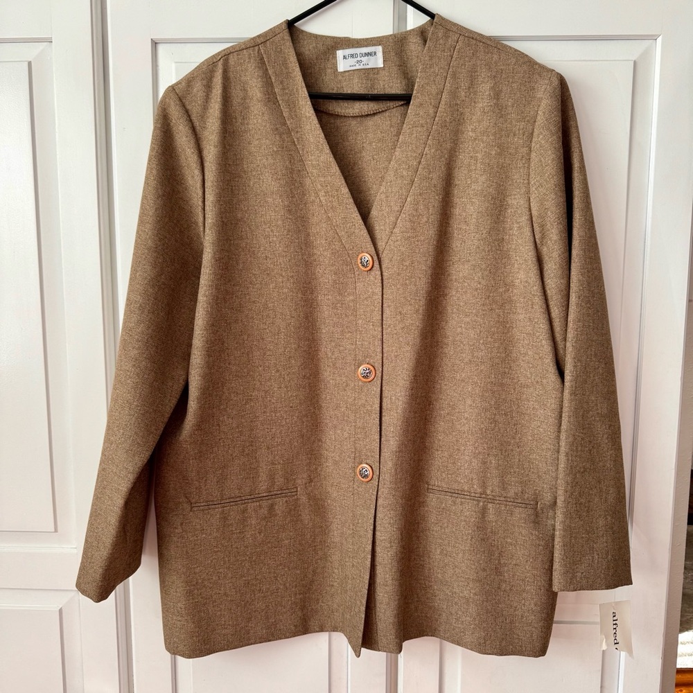 NWT-‎ Alfred Dunner Tan Blazer- Size 20
